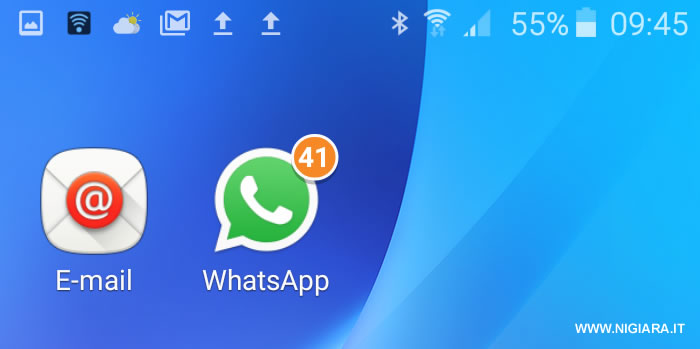 quando arriva un messaggio si accende l'icona di Whatsapp sullo smartphona